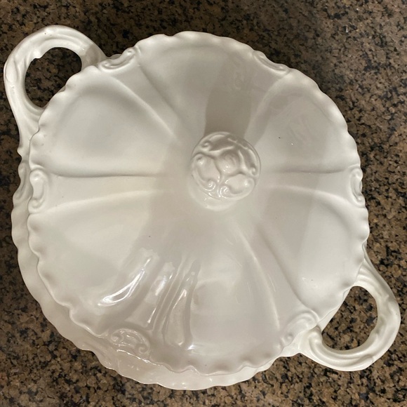 Vintage Porcelain Soup Bowl with ladle- signed E.T. 1969 - Picture 4 of 11